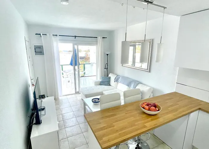 Relaxing Upper Floor Apartment- Exclusive Complex. * Los Pocillos