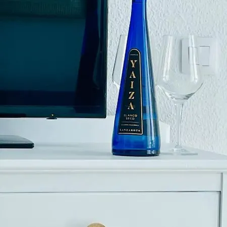 Relaxing Upper Floor Apartment- Exclusive Complex. Appartement Los Pocillos