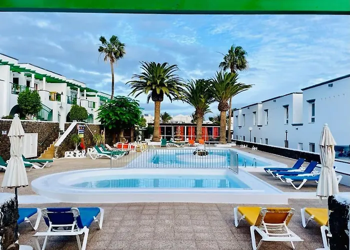 Relaxing Upper Floor Apartment- Exclusive Complex. Daire Los Pocillos