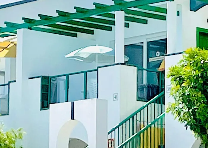 Relaxing Upper Floor Apartment- Exclusive Complex. Daire *