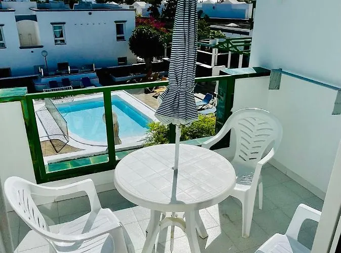 Relaxing Upper Floor Apartment- Exclusive Complex. Daire *