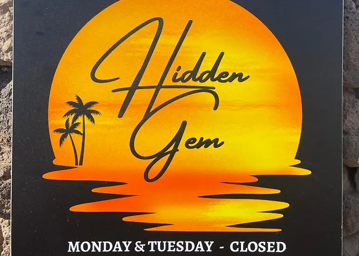 Relaxing Upper Floor Apartment- Exclusive Complex. Daire *